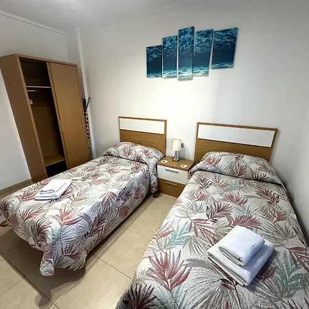 Hills Luxury Beach شقة لقنت