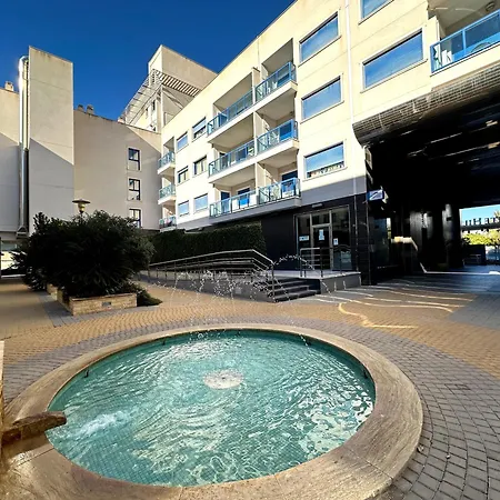 Hills Luxury Beach * لقنت