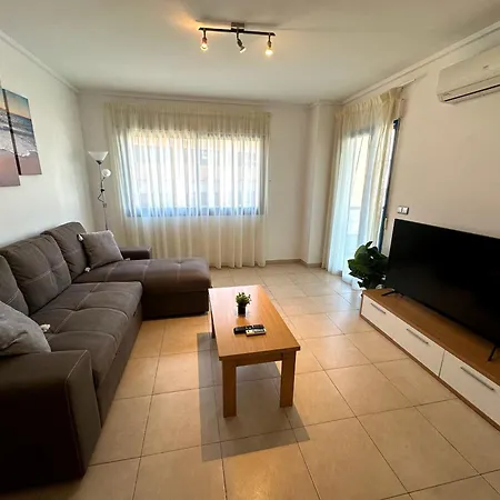 Hills Luxury Beach Apartment *