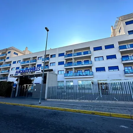Апартаменты Hills Luxury Beach *